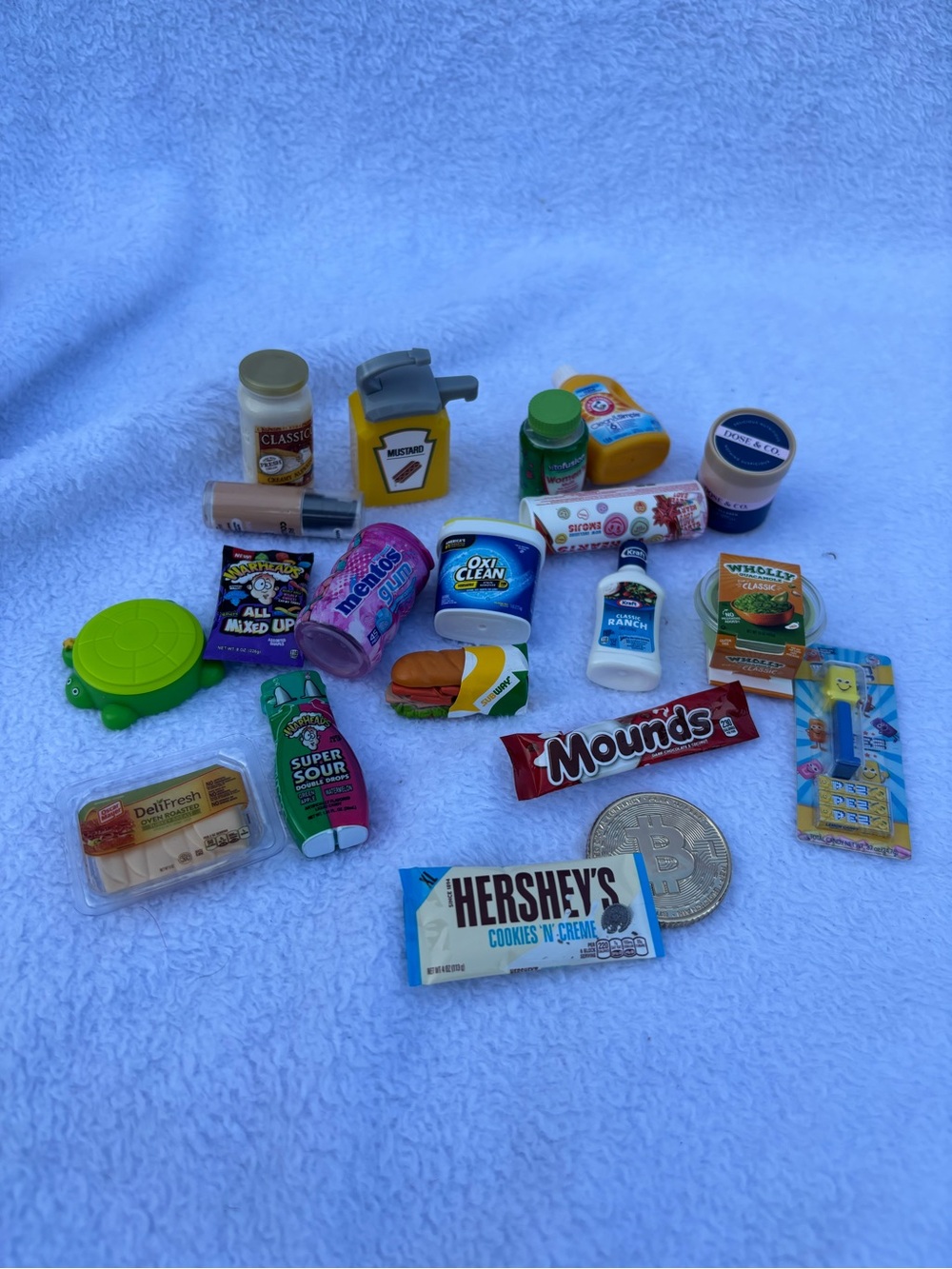Mini Brands Lot of 20 items - random assortment